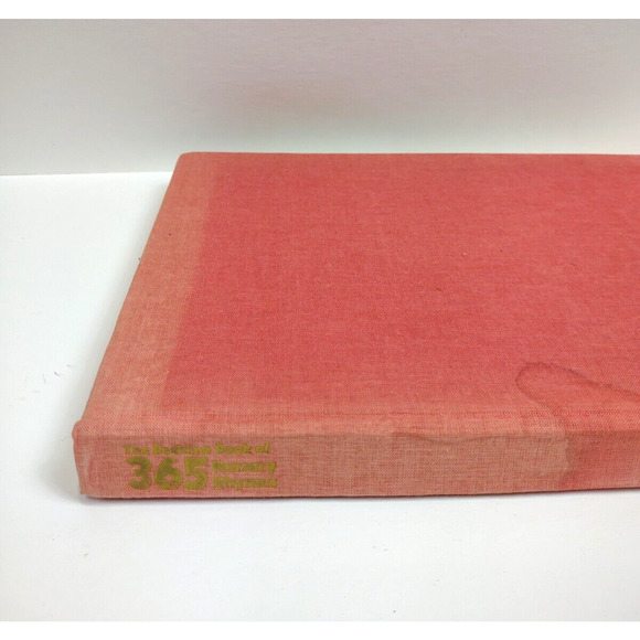 Vintage 1972 Bedtime Book of 365 Nursery Rhymes Hardback - Ann Evans - Picture 6 of 12